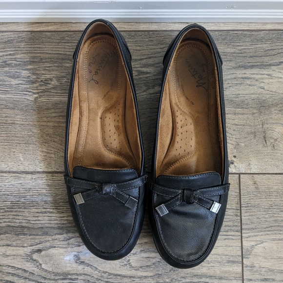 Naturalizer Flat Loafer - Picture 5 of 6